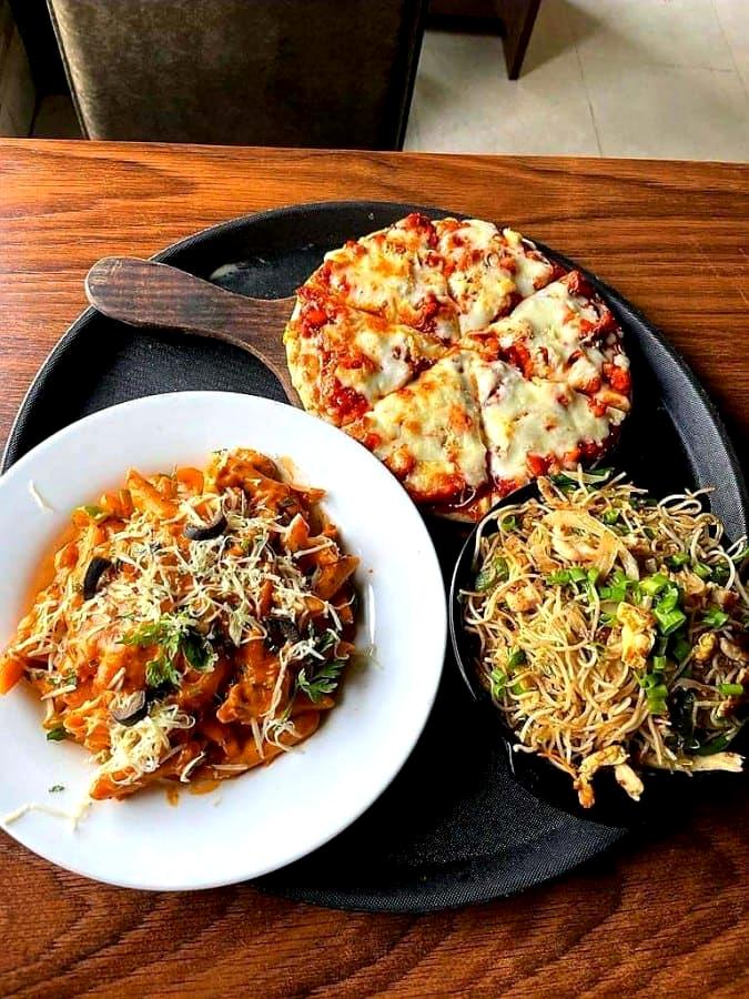 Luxe Billiard N Cafe