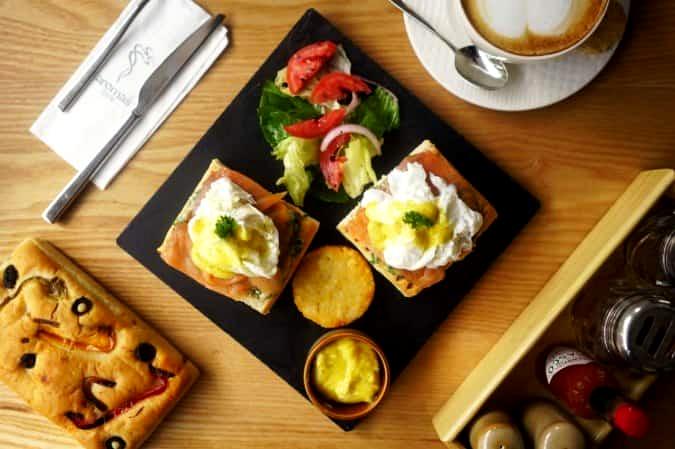 Aromas Cafe & Bistro