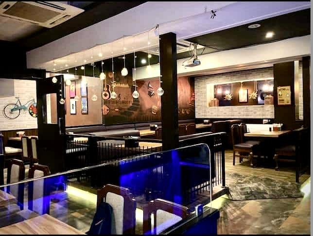 The Lantern Bar At Kandeel