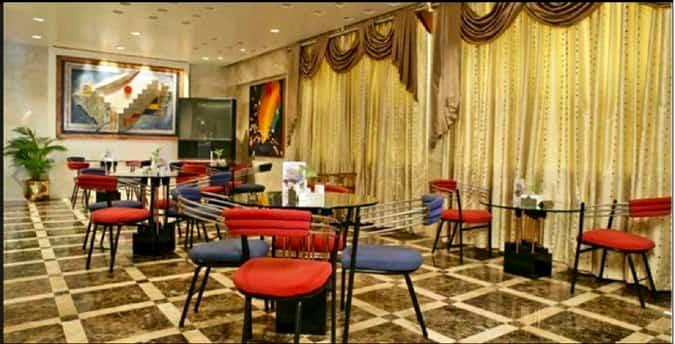 Cafe Lounge - Kohinoor Continental