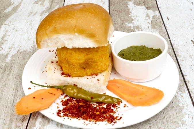 Goli Vada Pav No 1