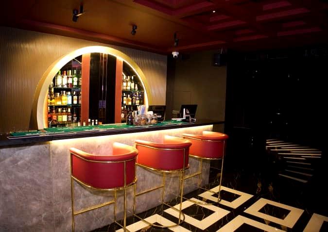 The 3 Musketeers Cafe & Bar